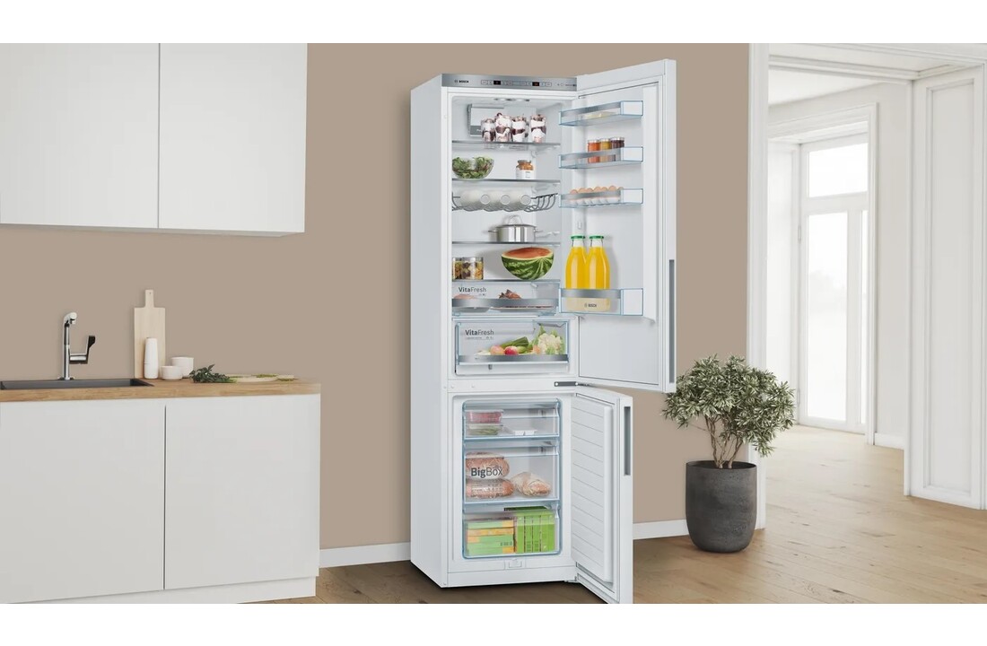 Bosch KGE49AWCA - Koel-vriescombinatie.