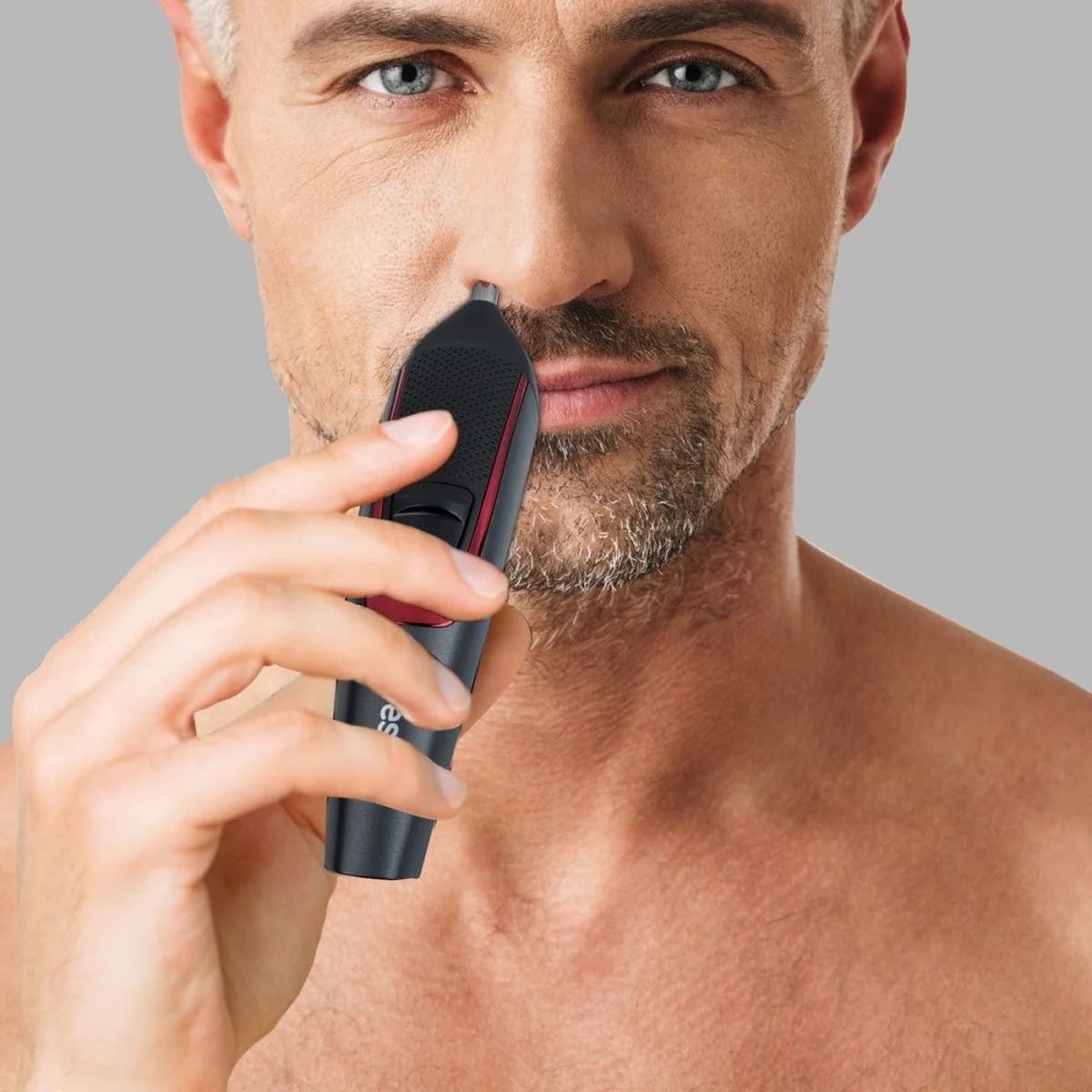 Ufesa Titanium Pro GK6950 - Baardtrimmer