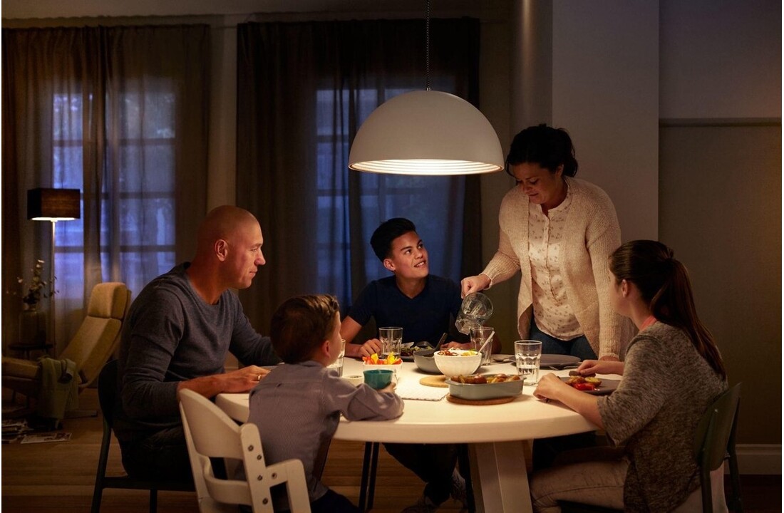 Philips LED kaarslamp E14 5,5W (40W) – Cool white