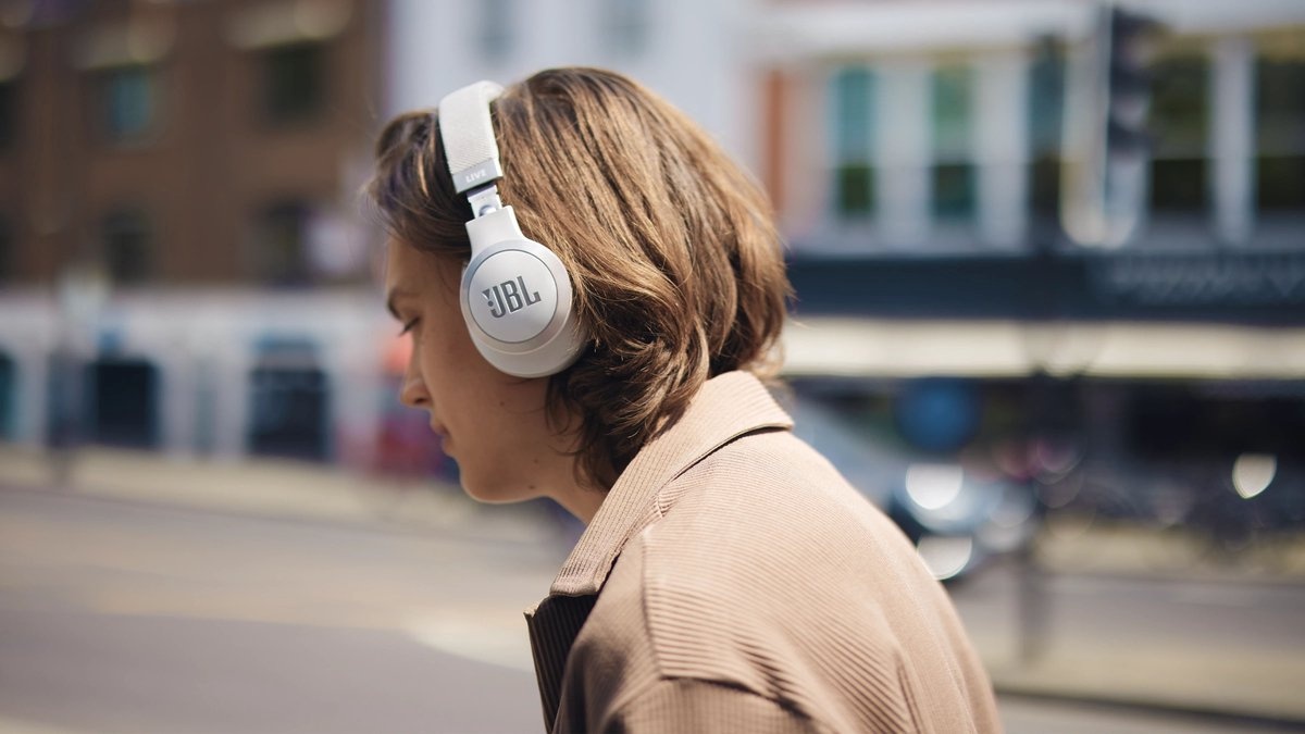 JBL Live 770NC Wit - Draadloze koptelefoon