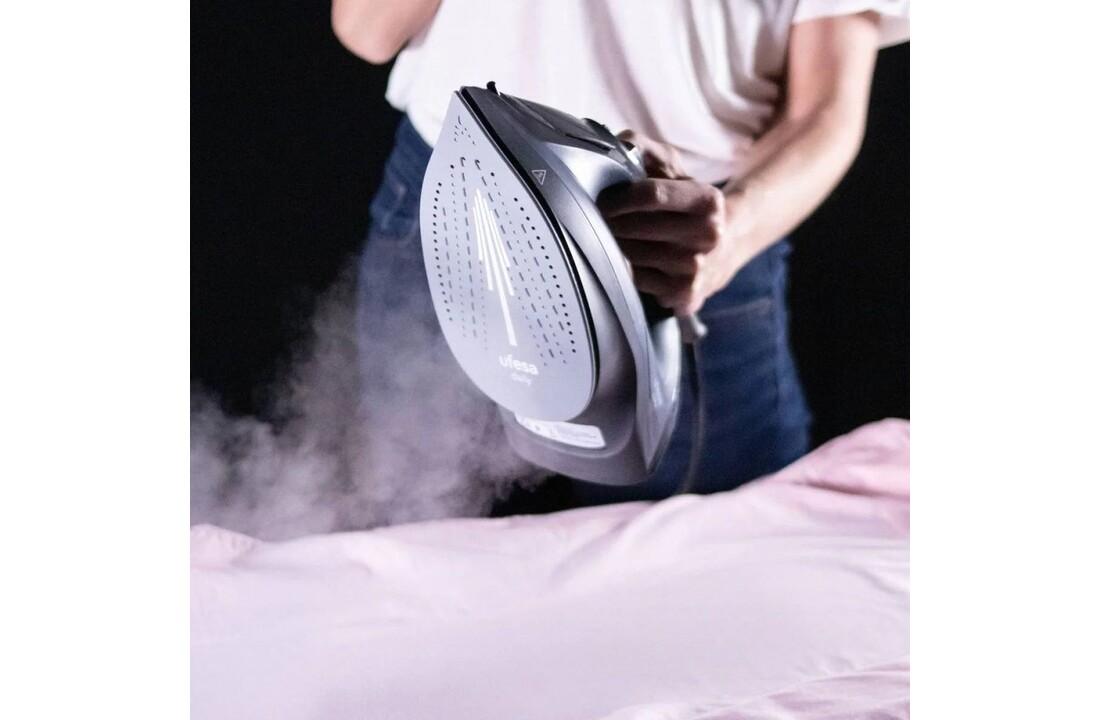 Ufesa PV1100C Daily - Stoomstrijkijzer