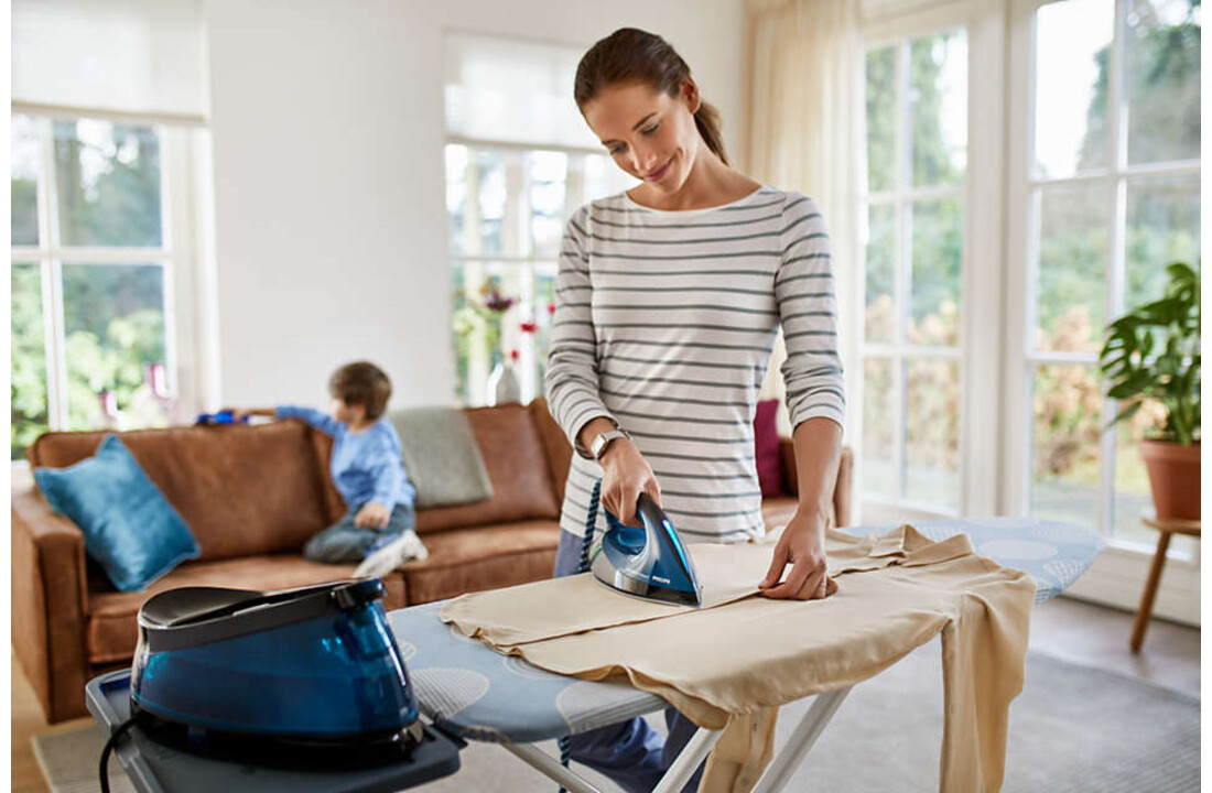 Philips Perfect Care Compact GC7846/80 - Stoomgenerator