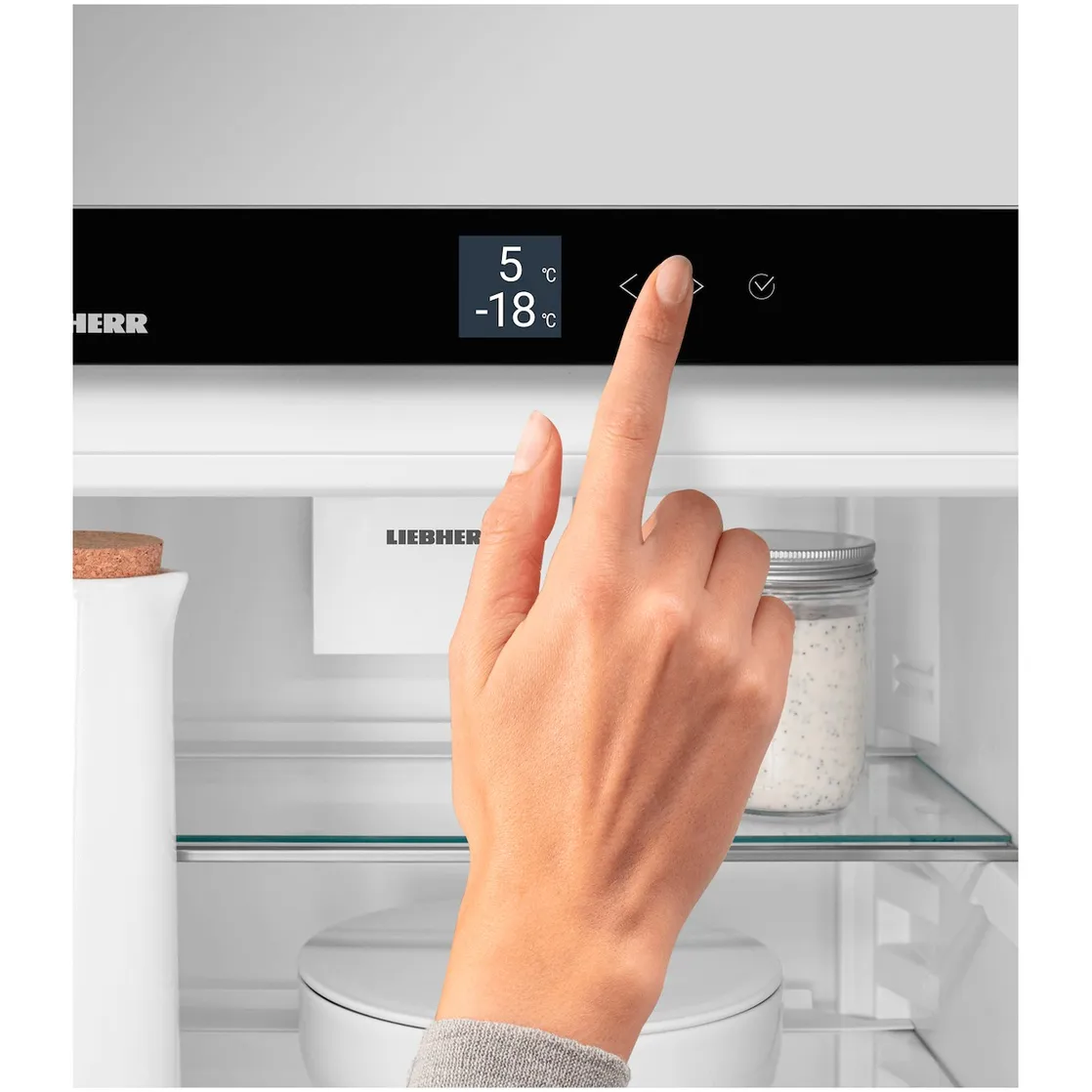 Liebherr CNc 5724-22 - Koel-vriescombinatie.