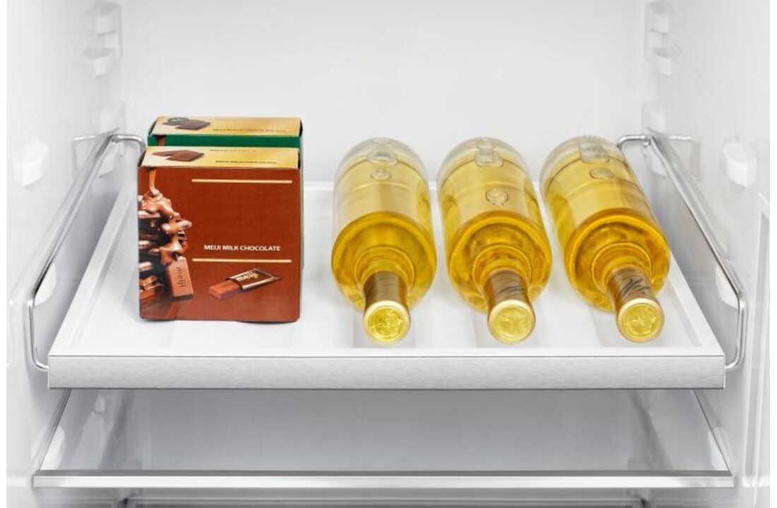 Hisense RS818N4IFD - vrijstaande side-by-side koelkast.