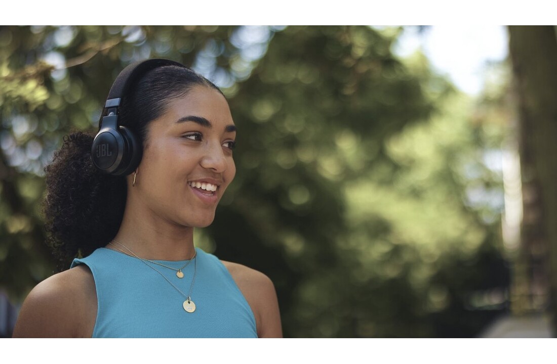 JBL Live 670NC Zwart - Draadloze koptelefoon