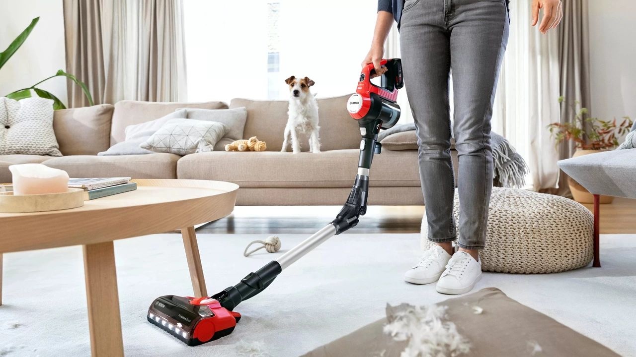 Bosch Unlimited 7 ProAnimal BCS711PET  - Steelstofzuiger