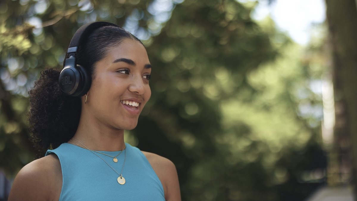 JBL Live 670NC Zwart - Draadloze koptelefoon