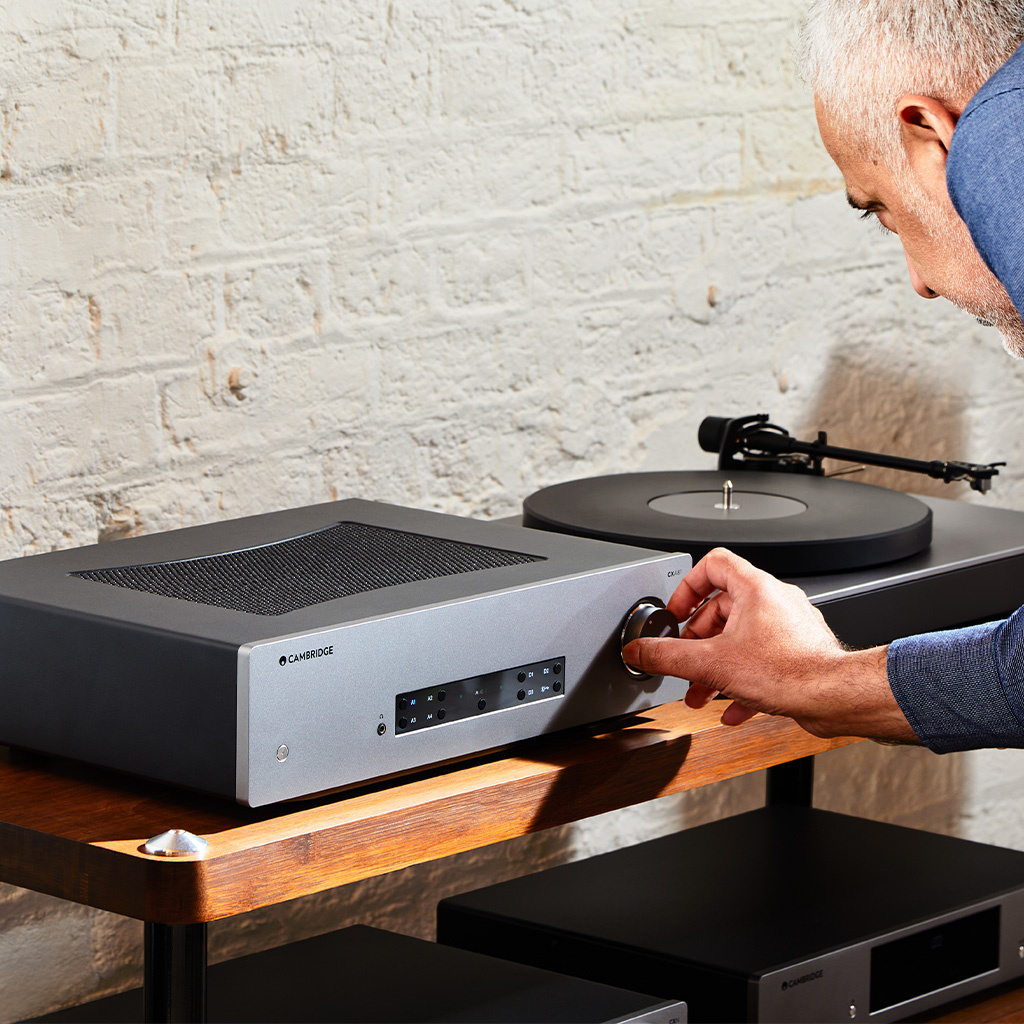 Cambridge CXA81 ge:integreerde stereo versterker