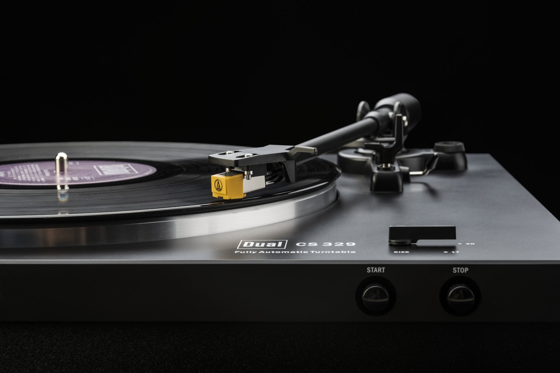 Dual CS 329 Zwart - Platenspeler