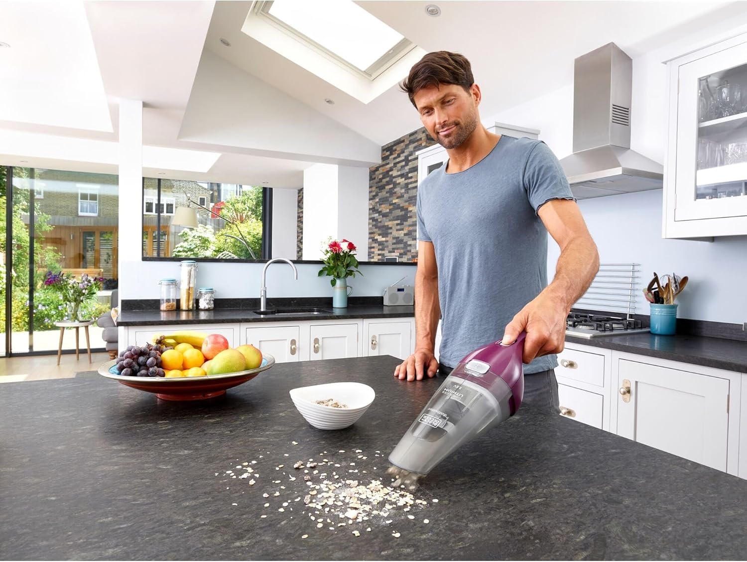BLACK+DECKER NVC115W-QW - Kruimelzuiger