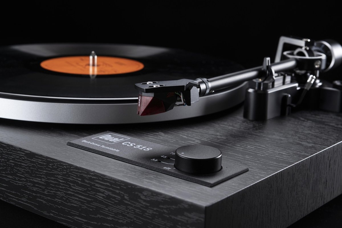 Dual CS 518 Zwart - Platenspeler
