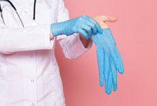 Wanneer moet je handen wassen in de zorg? De 5 momenten van handhygiëne