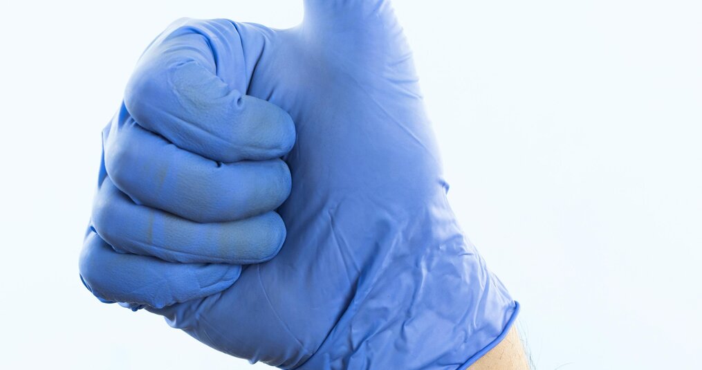 5 veelgemaakte fouten bij het gebruik van nitril handschoenen in de zorg