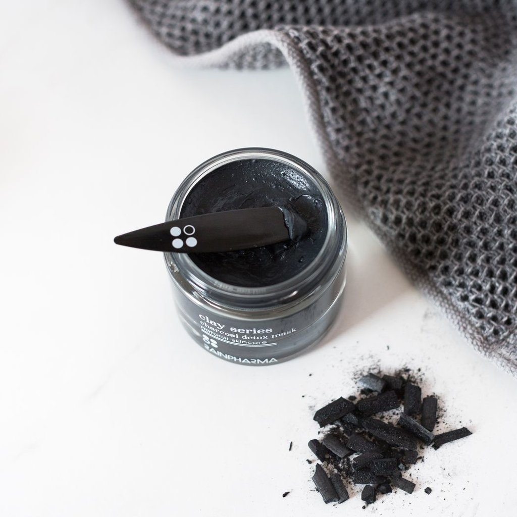 (C) Charcoal Detox Mask