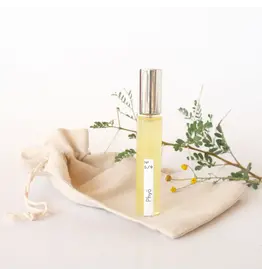 Loam Perfume Phyo