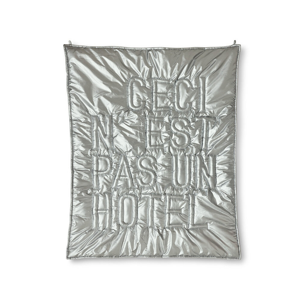 Wall Art "Ceci n'est pas un hotel"