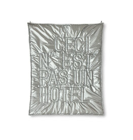Wall Art "Ceci n'est pas un hotel"