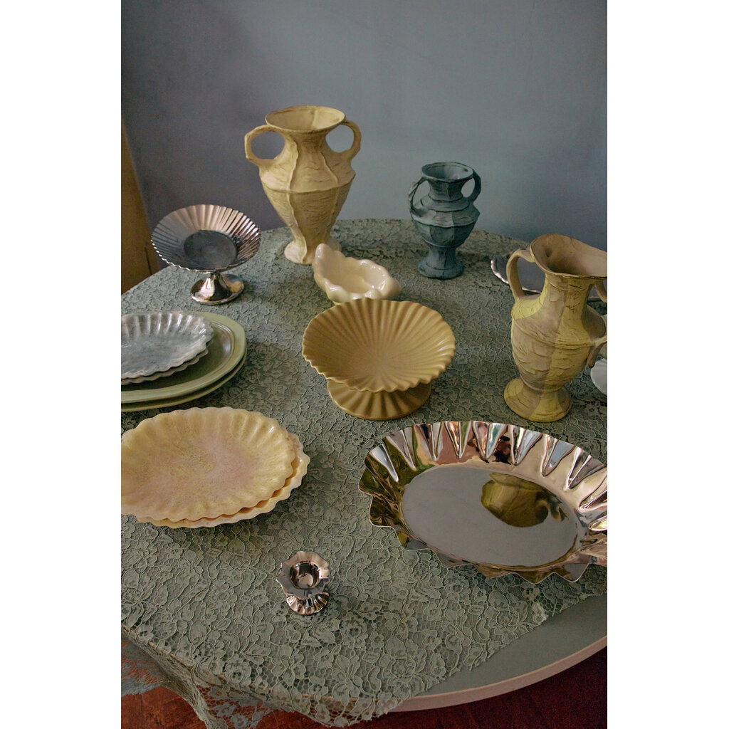 New Classics Vase Cream