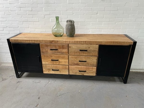 Dressoir Bas 210 Dressoir Bas 210
