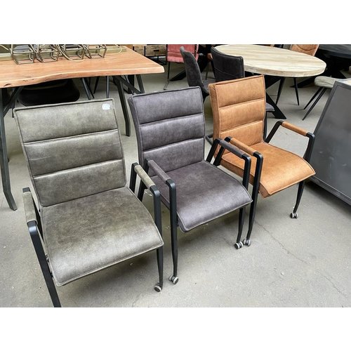 Stoel op wiel MAX10 Stoel op wiel MAX10