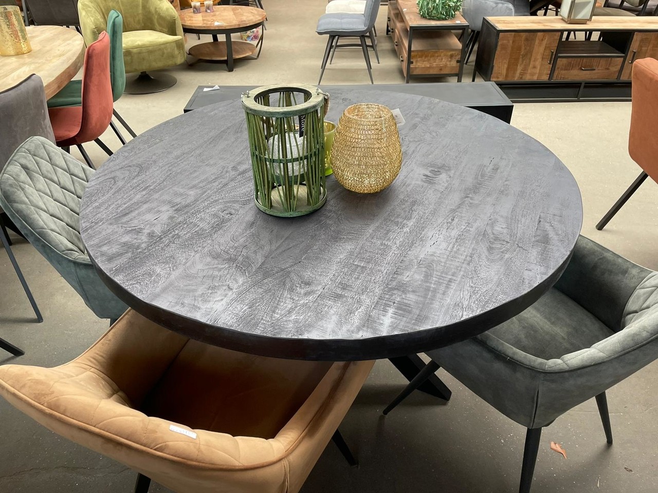 Ronde eettafel zwart 140cm - 375 euro WK - WK Home