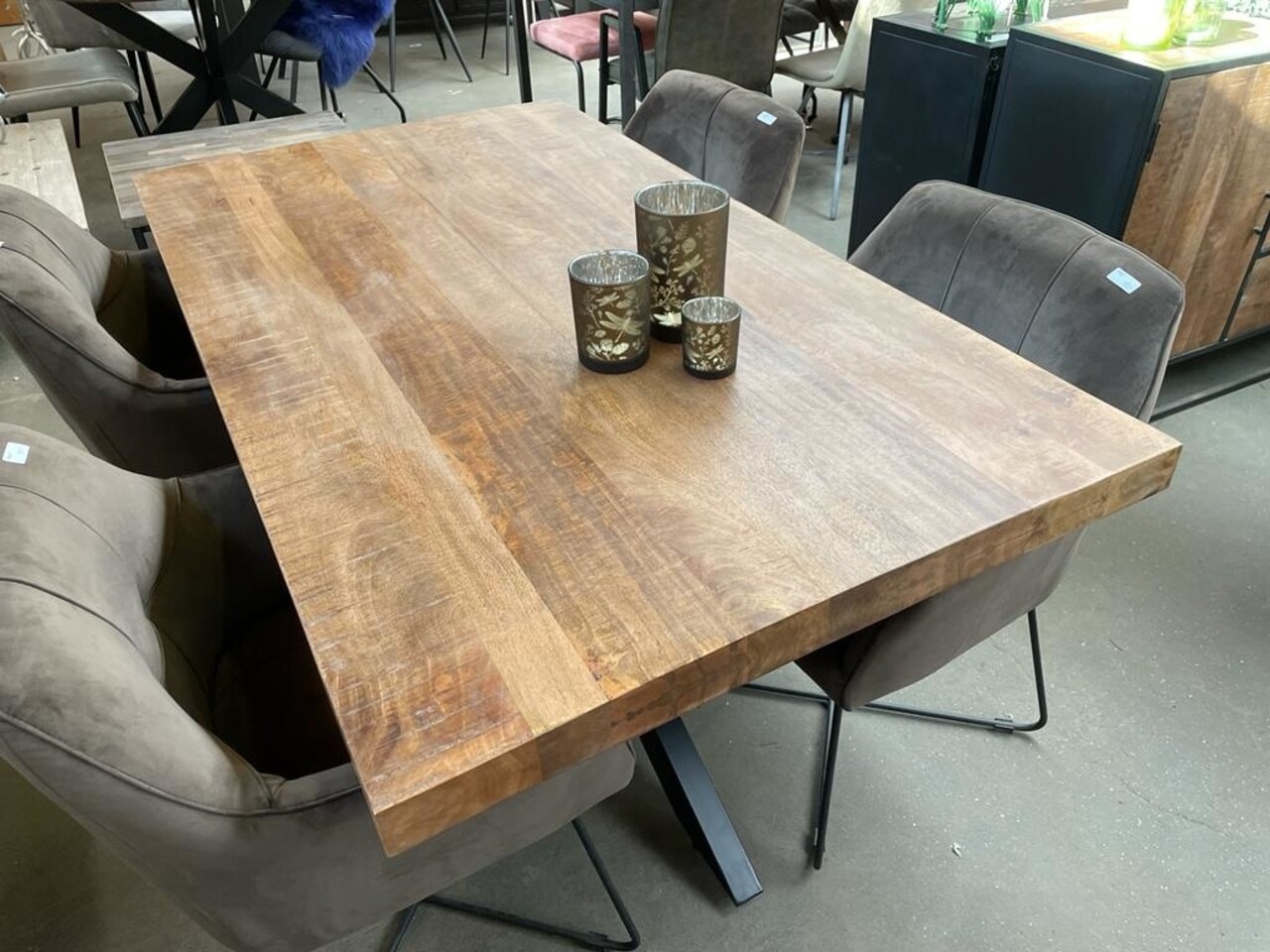 Eettafel Recht model 140 t/m 180cm Eettafel Recht model 140 t/m 180cm