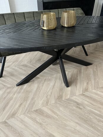 Ovale eettafel visgraat zwart 210cm Ovale eettafel visgraat zwart 210cm