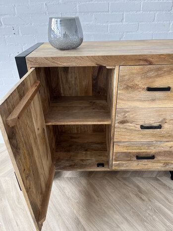 Dressoir New York Britt 100 cm mangohout - leverbaar medio dec. 2025