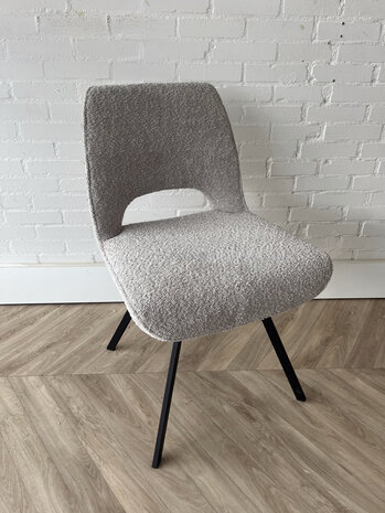Eetstoel hk - teddy light grey Eetstoel hk - teddy light grey