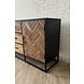 Dressoir visgraat mangohout - Leverbaar medio juni Dressoir visgraat mangohout - Leverbaar medio juni