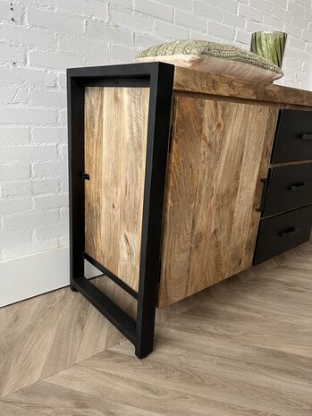 Dressoir Bas 160 cm mangohout Dressoir Bas 160 cm mangohout