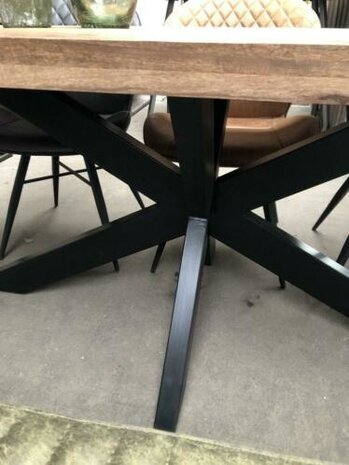 Ronde eettafel 110 mangohout moreno