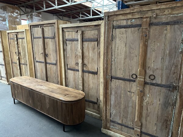 Kasten Ibiza oud hout Kasten Ibiza oud hout