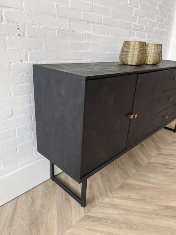 Dressoir Preto zwart visgraat mangohout