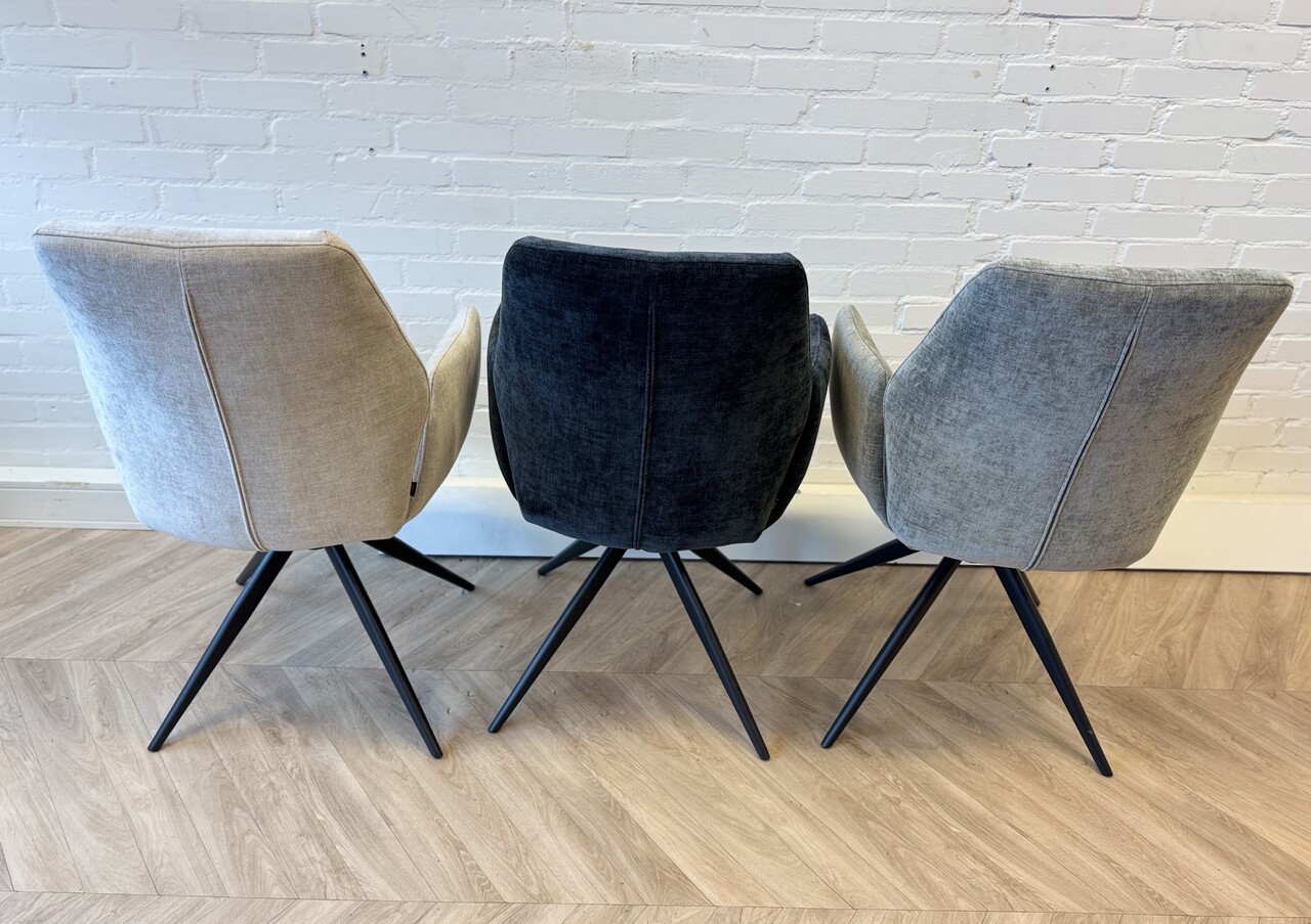 Eetkamerstoel Pascal - draaibaar - 3 kleuren Eetkamerstoel Pascal - draaibaar - 3 kleuren