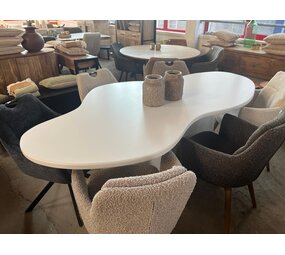 Eettafel organisch wit - 220 cm Eettafel organisch wit - 220 cm