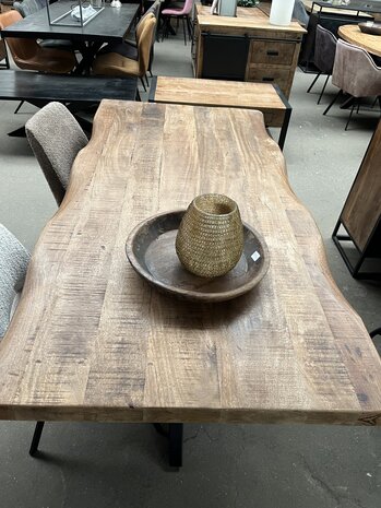 Eettafel Boomstam mangohout 140 t/m 200 cm