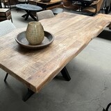 Eettafel Boomstam mangohout 140 t/m 200 cm Eettafel Boomstam mangohout 140 t/m 200 cm