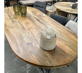 Eettafel deens ovaal mangohout Eettafel deens ovaal mangohout