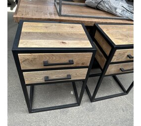 Nachtkastje Dallas mangohout met 2 lades Nachtkastje Dallas mangohout met 2 lades