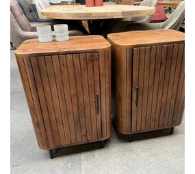Nachtkastje Finn - set van 2 - mangohout Nachtkastje Finn - set van 2 - mangohout