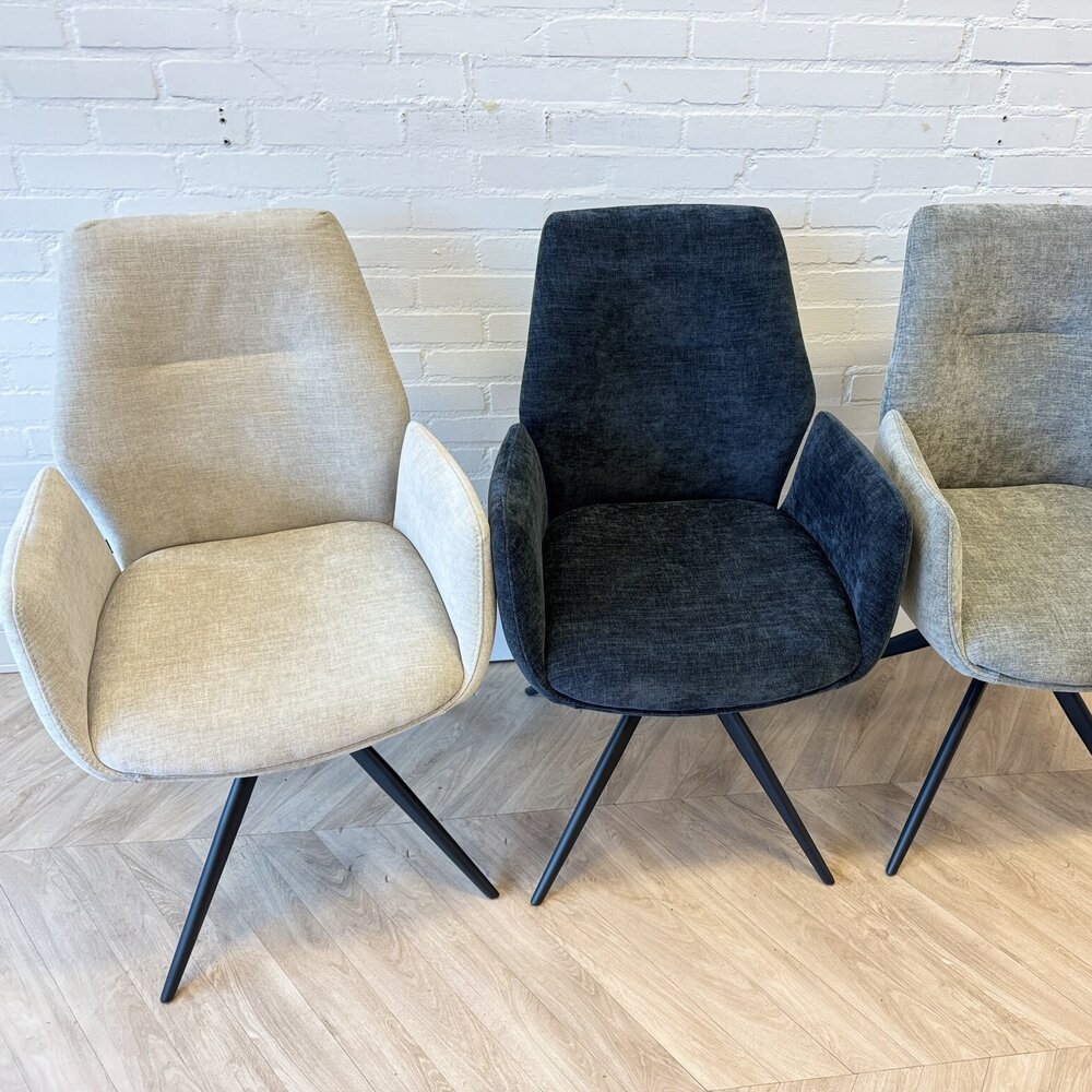 Eetkamerstoel Pascal - draaibaar - 3 kleuren Eetkamerstoel Pascal - draaibaar - 3 kleuren