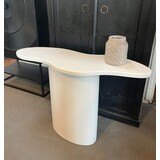 Sidetable organisch - wit MDF beton look