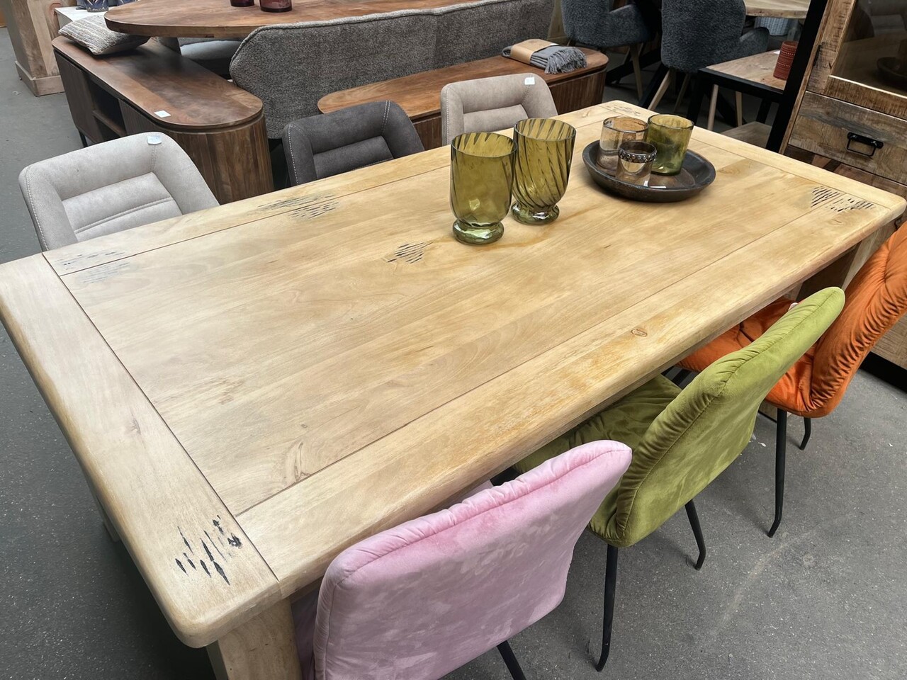 Eettafel mangohout 200cm - Laatste Eettafel mangohout 200cm - Laatste