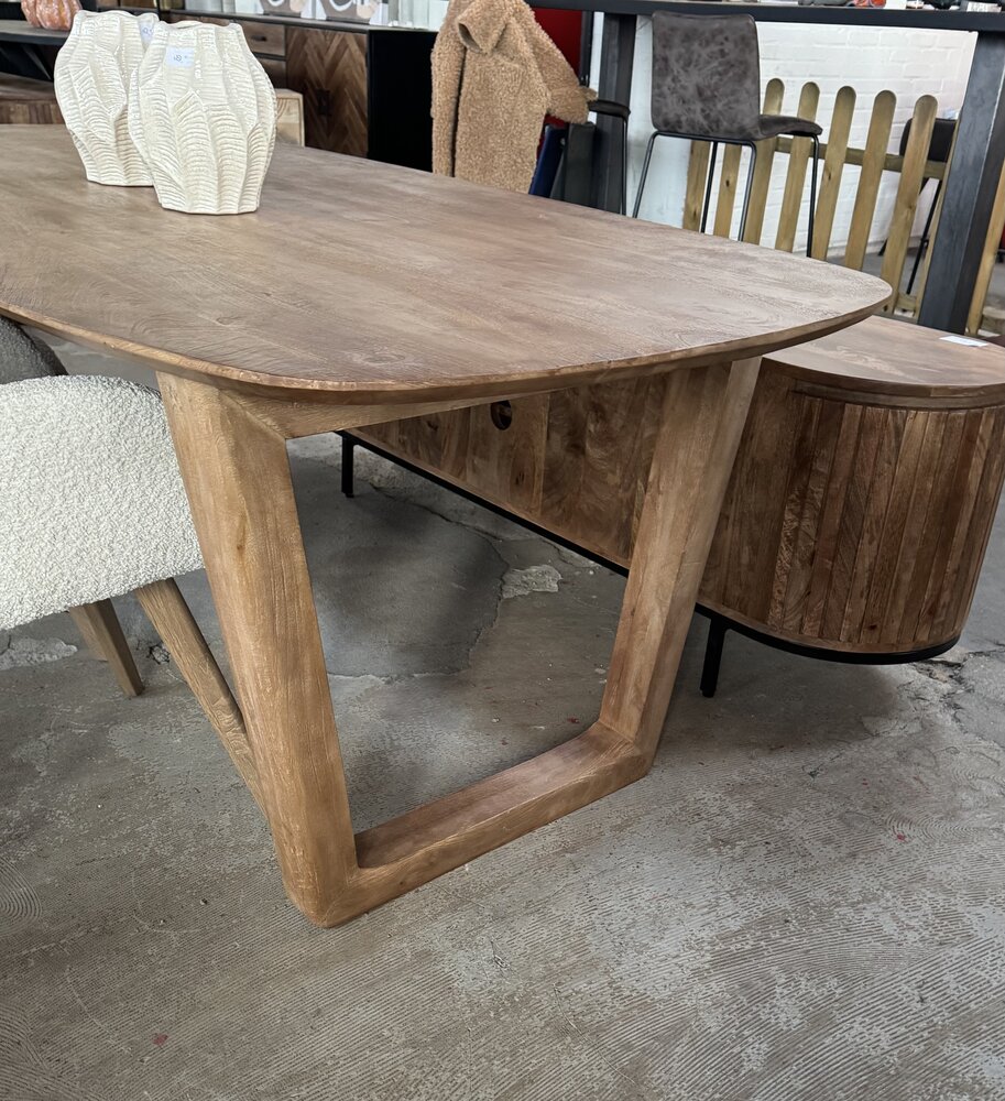 Livingfurn Eettafel Deens Ovaal | Bruin Mangohout | 200 en 270 cm