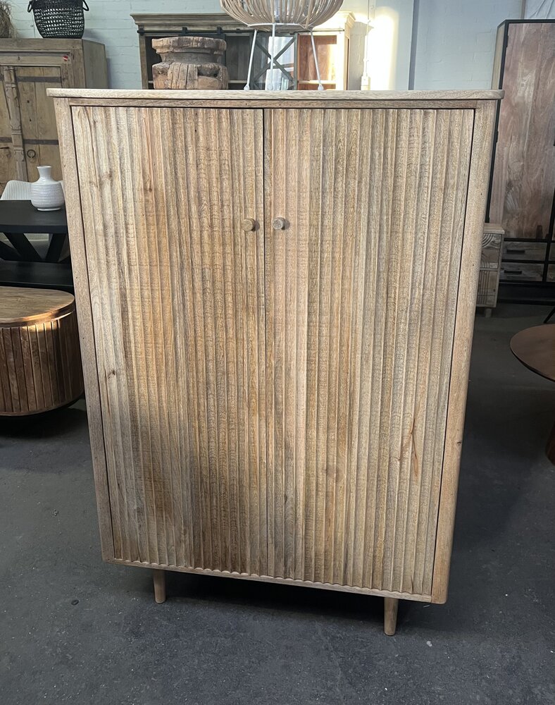 Opbergkast Sofia mangohout lichte kleur