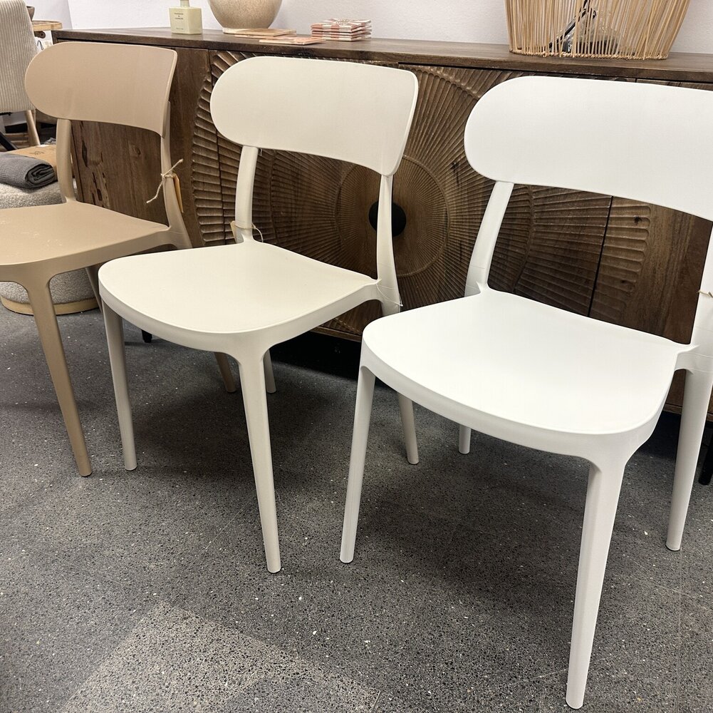 Kunststof Retro eetstoel stapelbaar - 3 kleuren