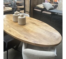 Eettafel Denia ovaal 160 t/m 210 cm mangohout Eettafel Denia ovaal 160 t/m 210 cm mangohout