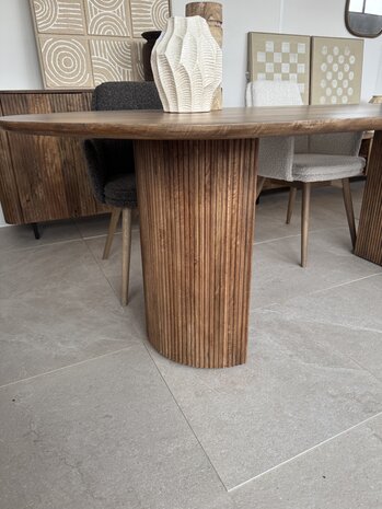 Eettafel Avila mangohout conische poot 220 cm - Leverbaar medio juli