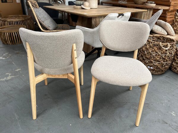 Eetkamerstoel japandi hout Eetkamerstoel japandi hout